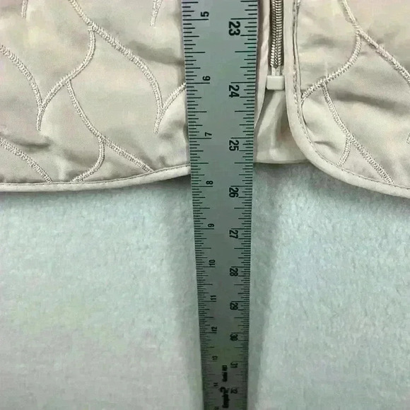 Chico’s Women’s Plus Size 3 (US XL/16) Blush Colored Quilted Vest Fall - Picture 8 of 8